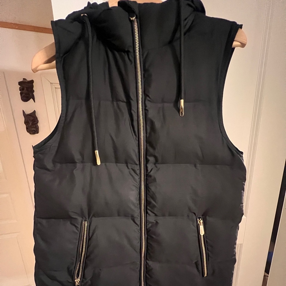 ZARA Women’s Black Puffer Vest with Hood – Size S – Very Good Condition